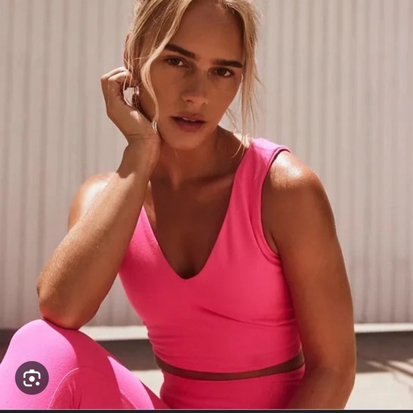 NWOT Free People Movement Never Better Crop - Picture 4 of 8